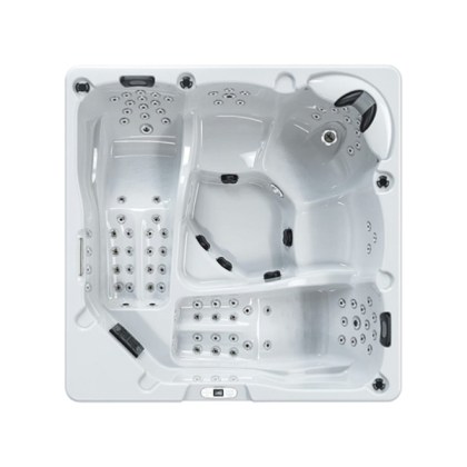jacuzzi-crystal-pools-spa-venus-5-atoma 1